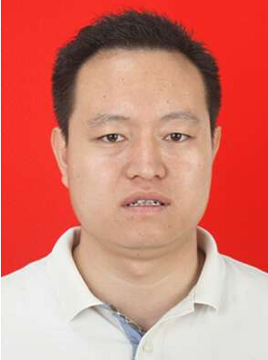 梁员卫